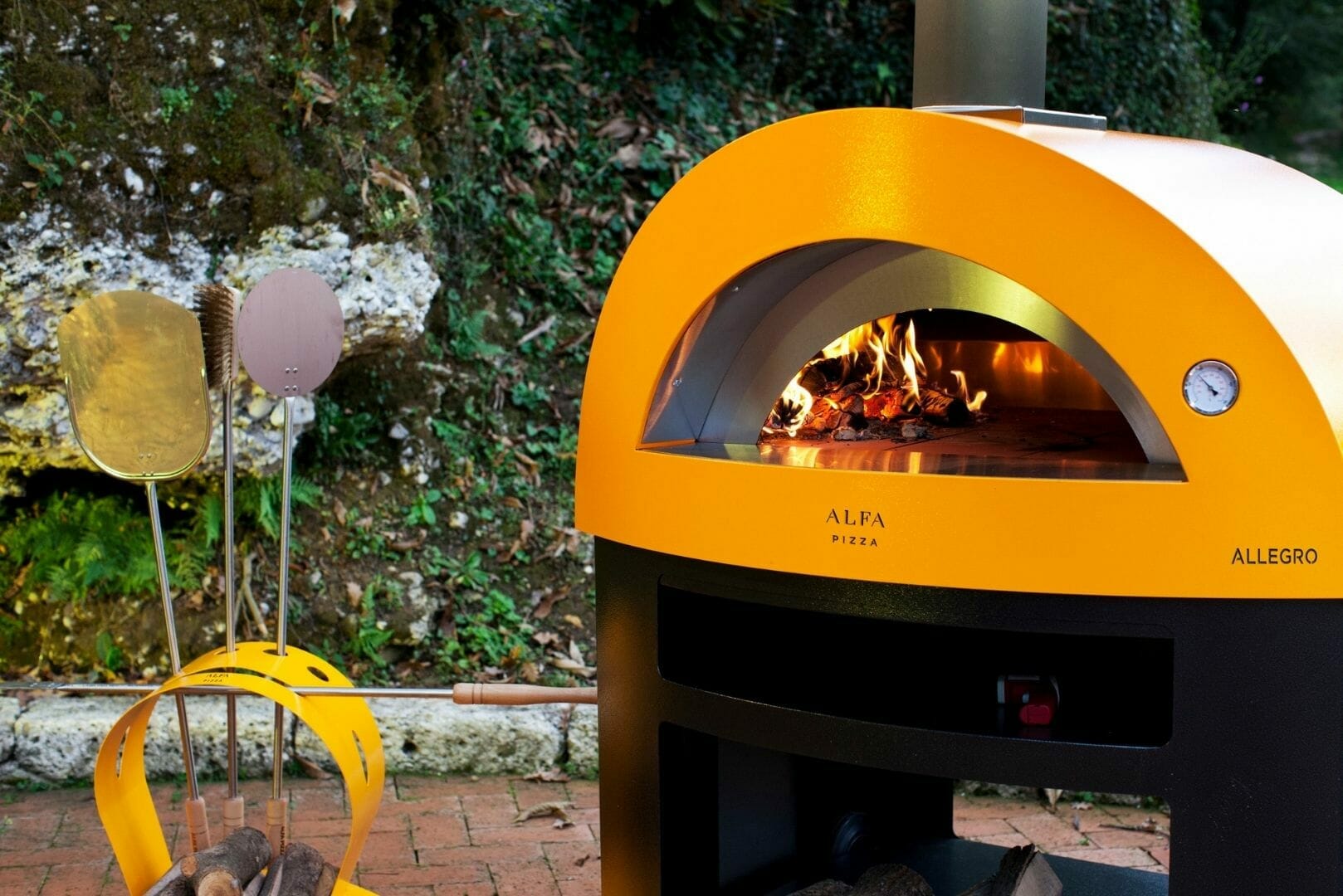 Alfa Yellow Pizza Oven